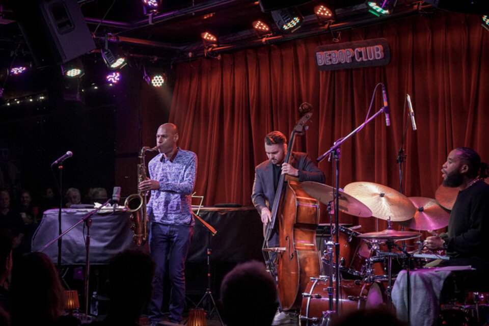El extraordinario saxofonista Joshua Redman ofreció cuatro conciertos en Bebop Club.