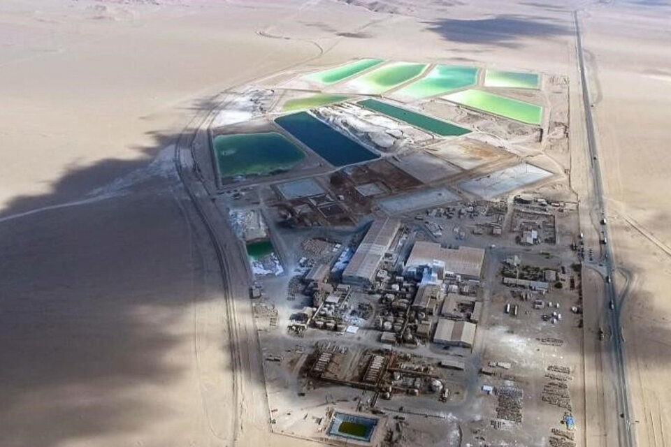 Una planta de litio de SQM en el desierto de Atacama.