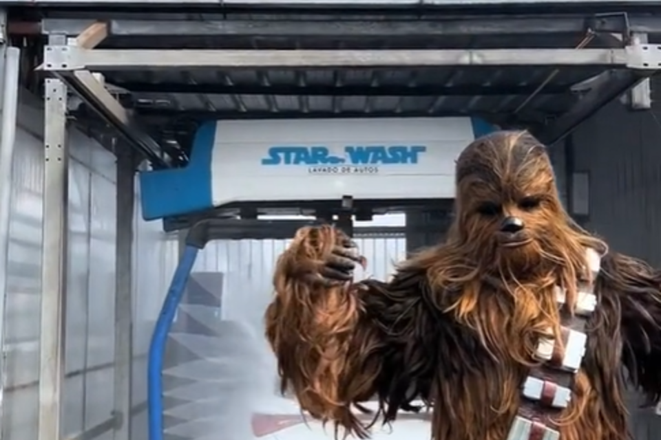 Lucasfilm demandó a un lavadero chileno llamado "Star Wash". Foto: @starwashchile