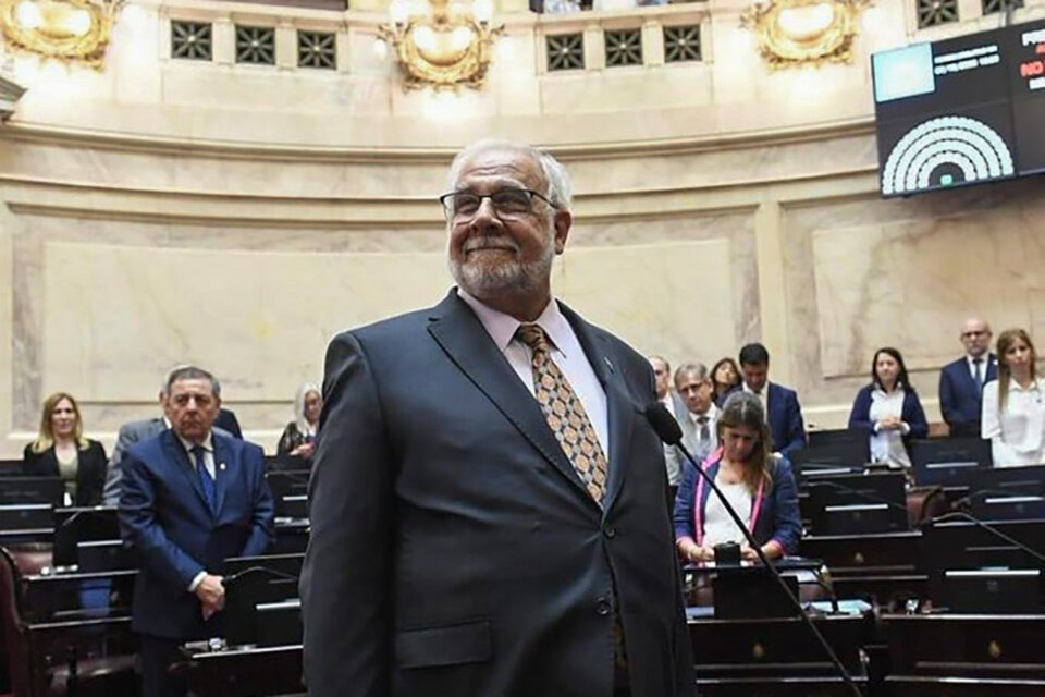El senador riojano Juan Carlos Pagotto,

de La Libertad Avanza, integrará la Bicameral de Trámite Legislativo y presidirá la Comisión de Justicia y Asuntos Penales.