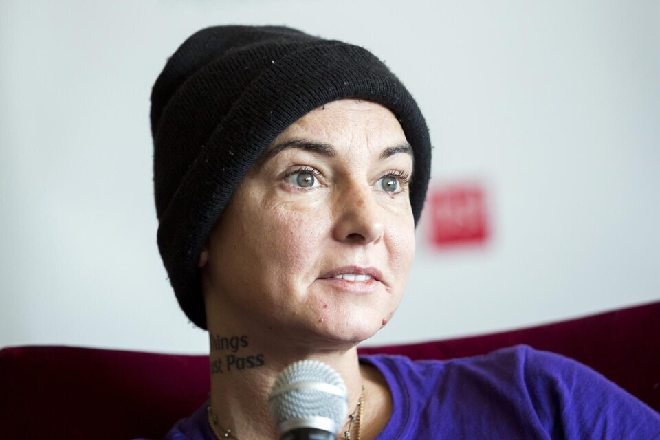 Médicos forenses revelaron que Sinéad O'Connor murió de "causas anturales" (Fuente: EFE)