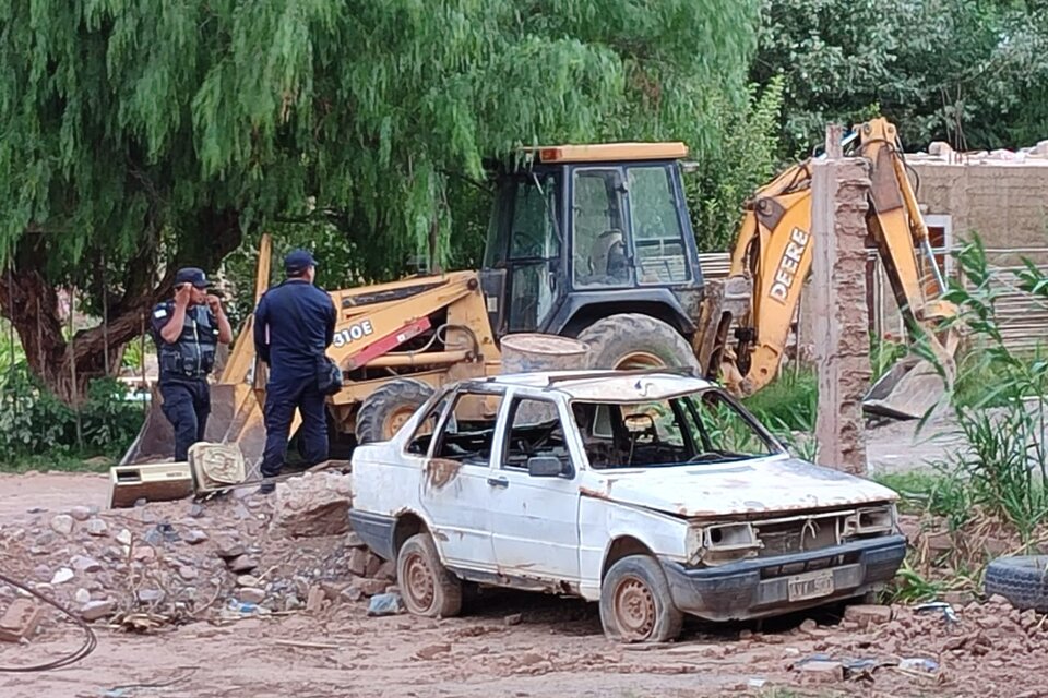 El gobierno jujeño comenzó a demoler las viviendas desalojadas en Tilcara (Fuente: Gentileza Camilo Haro Galli)