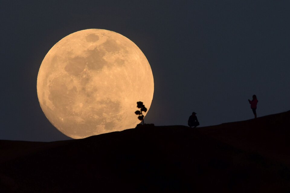 La luna llena, en todo su esplendor (Fuente: NA)