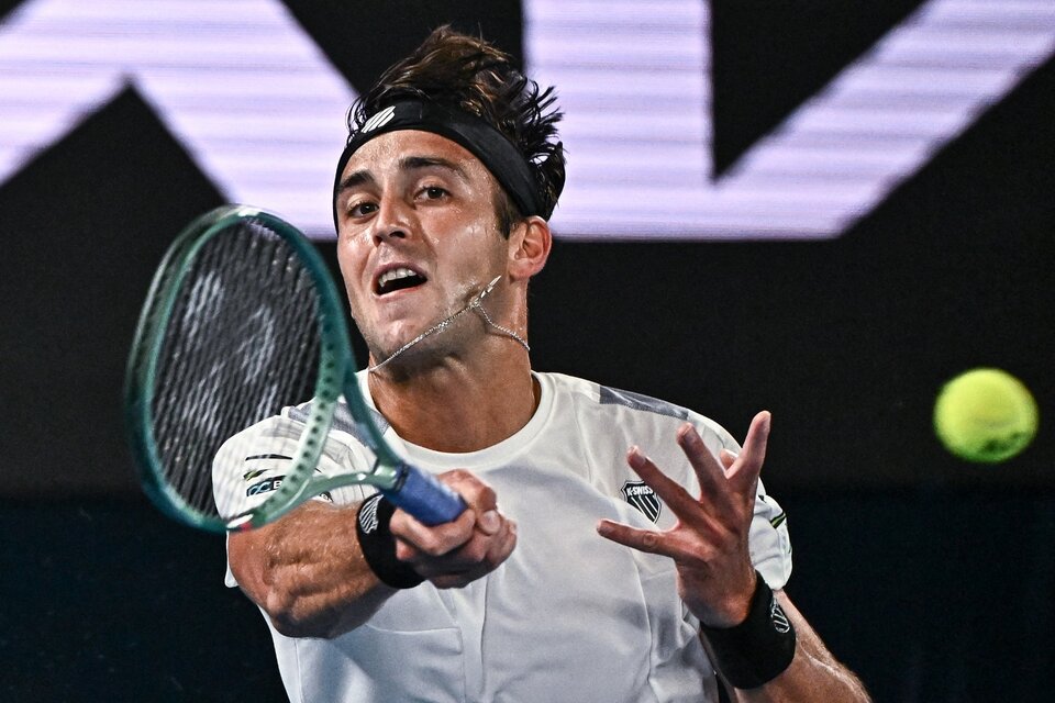 Etcheverry se encontró con una versión mejorada de Djokovic (Fuente: AFP)