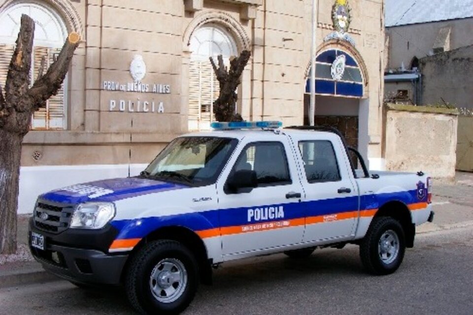 La policía de Pigüé allanó la casa donde se escondía el femicida Sebastián Torres.