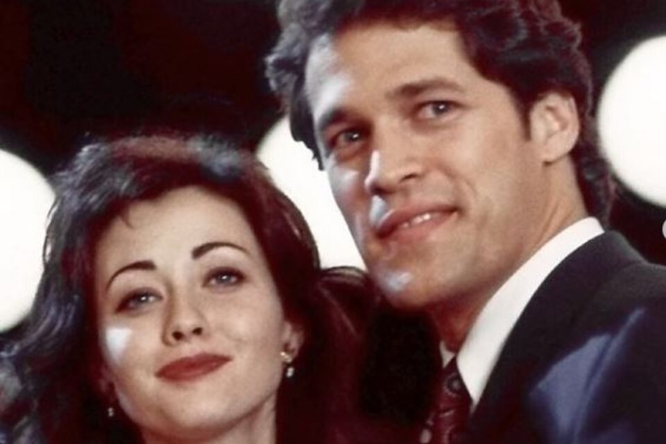 David Gail, actor de "Beverly Hills, 90210", con Shannon Doherty, protagonista de la serie de los 90. Imagen: Instagram