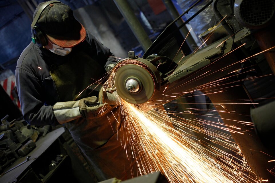 En noviembre, la industria manufacturera caía 4,8 por ciento interanual. (Fuente: Carolina Camps)