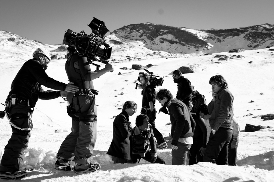 Imágenes del detrás de escena de la película "La Sociedad de la Nieve". Imagen: Prensa Netflix.