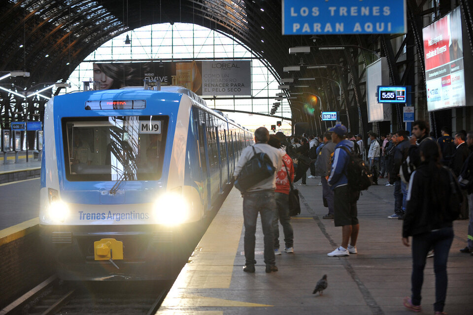 El precio de no registrar la tarjeta SUBE: aumento en trenes y colectivos (Fuente: Guadalupe Lombardo)