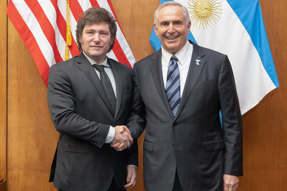 Javier Milei junto al embajador de los Estados Unidos, Marc Stanley.