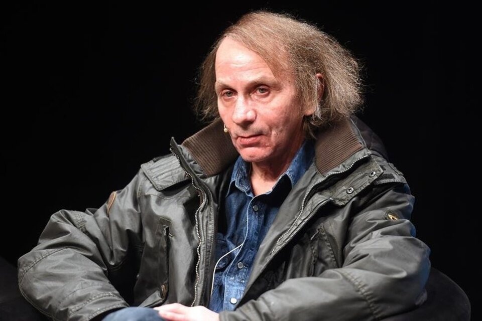 Michel Houellebecq nació el 26 de febrero de 1956.