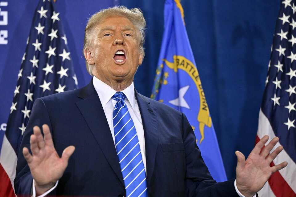 Trump cascotea a los inmigrantes (Fuente: AFP)