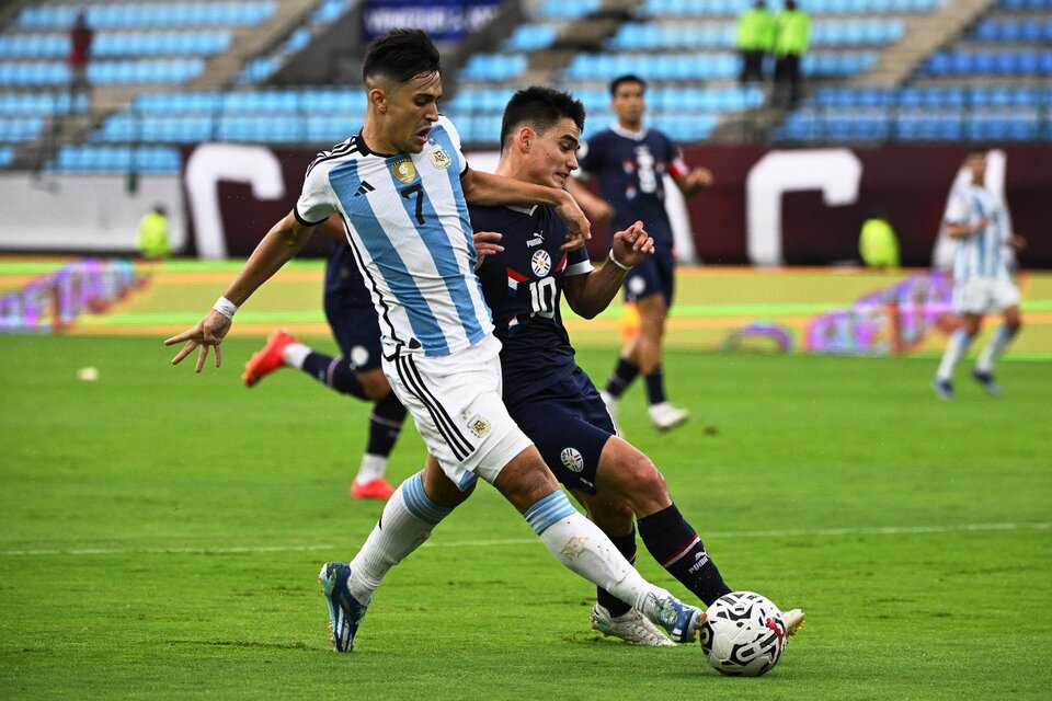 Argentina dominó el trámite pero sufrió sus fallas defensivas. (Fuente: AFP)