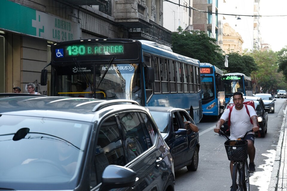El transporte público en Rosario es uno de los más afectados por la medida. (Fuente: Andres Macera)