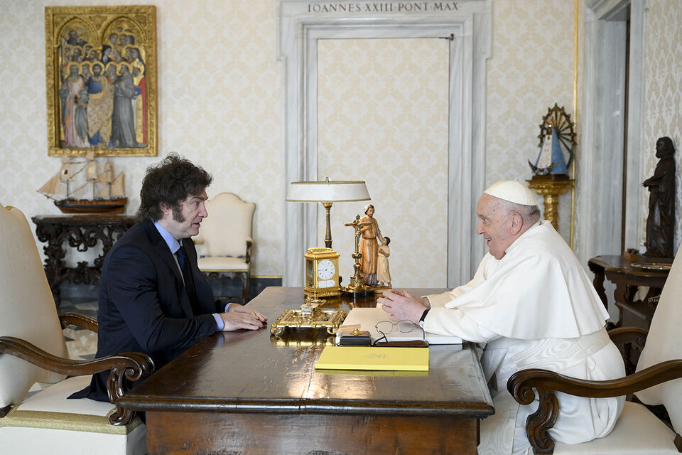 Así fue la reunión entre Javier Milei y el Papa Francisco: las fotos del encuentro
