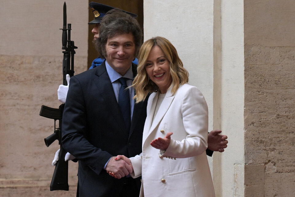 Milei se reunió con Meloni durante una hora en el Palacio Chigi, en Roma, sede del Ejecutivo.  (Fuente: AFP)