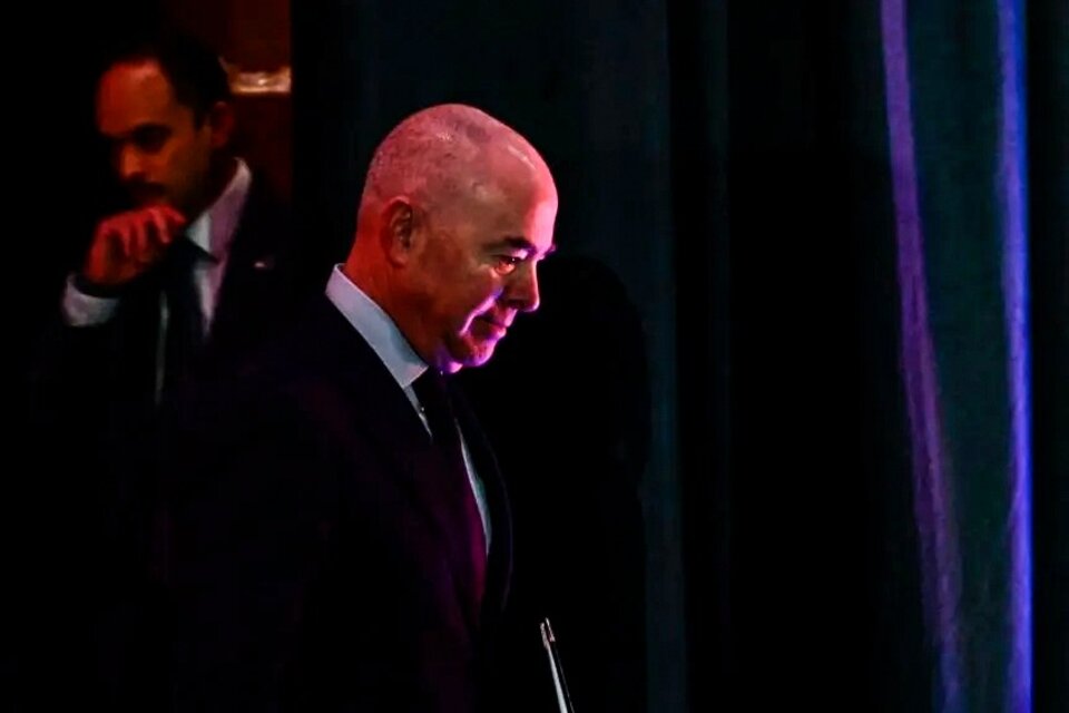 La Cámara Baja de EE.UU. aprueba someter a juicio político al jefe de migración de Biden