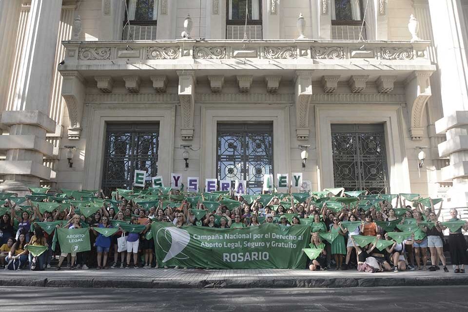 Activistas de diferentes colectivos feministas y de diversidad sexual se manifestaron ayer. (Fuente: Sebastián Vargas)