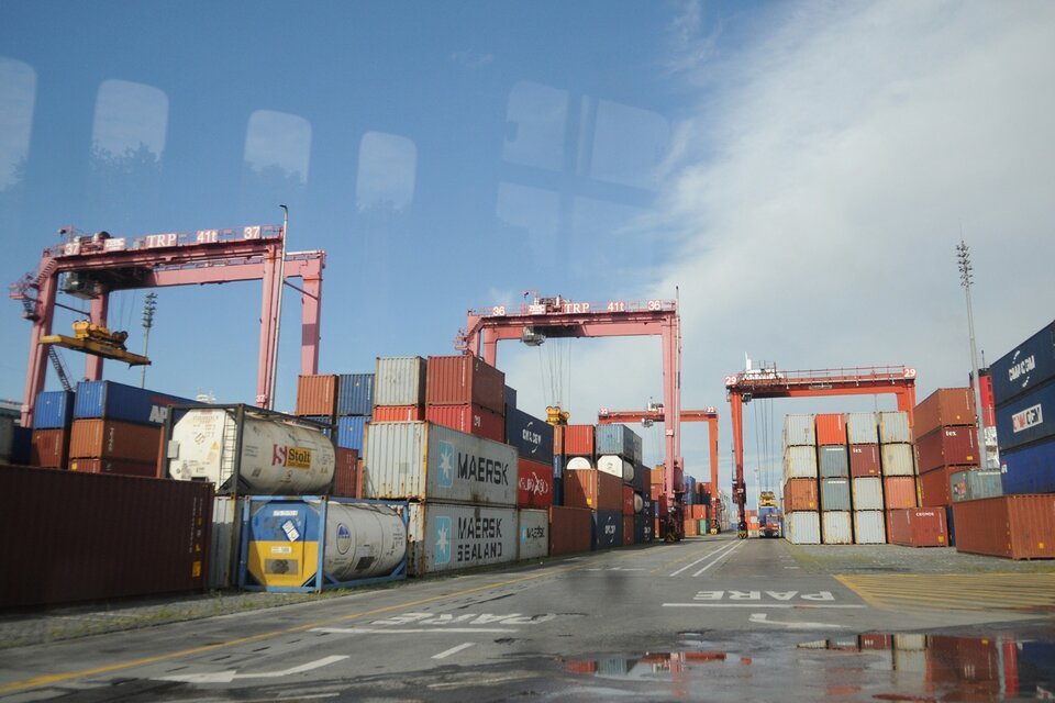 Las importaciones cayeron un 14,3 por ciento interanual en enero. (Fuente: Guadalupe Lombardo)