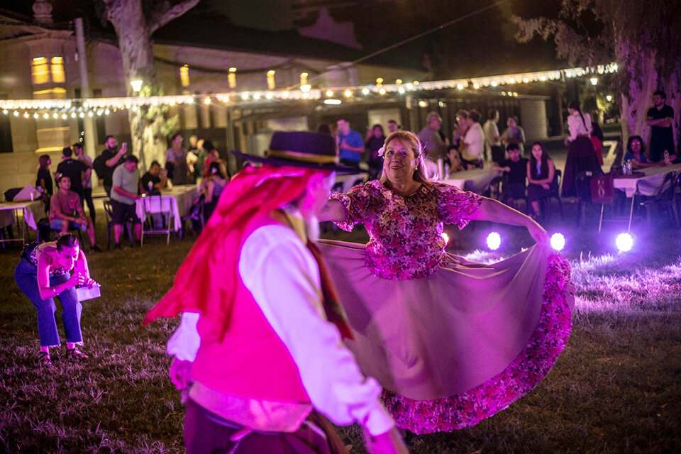 Tanto hoy como mañana habrá patios de chamamé para sumar bailarines. (Fuente: Guillermo Turin Bootello.)