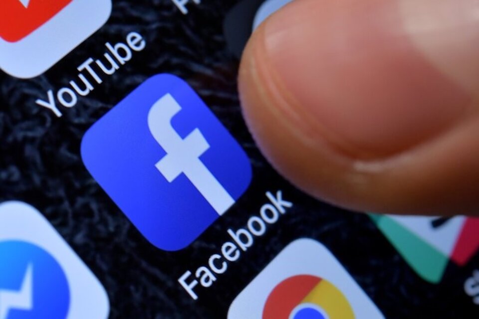 Florida avanza con una ley para prohibir el uso de redes sociales a menores de 16 años (Fuente: EFE)