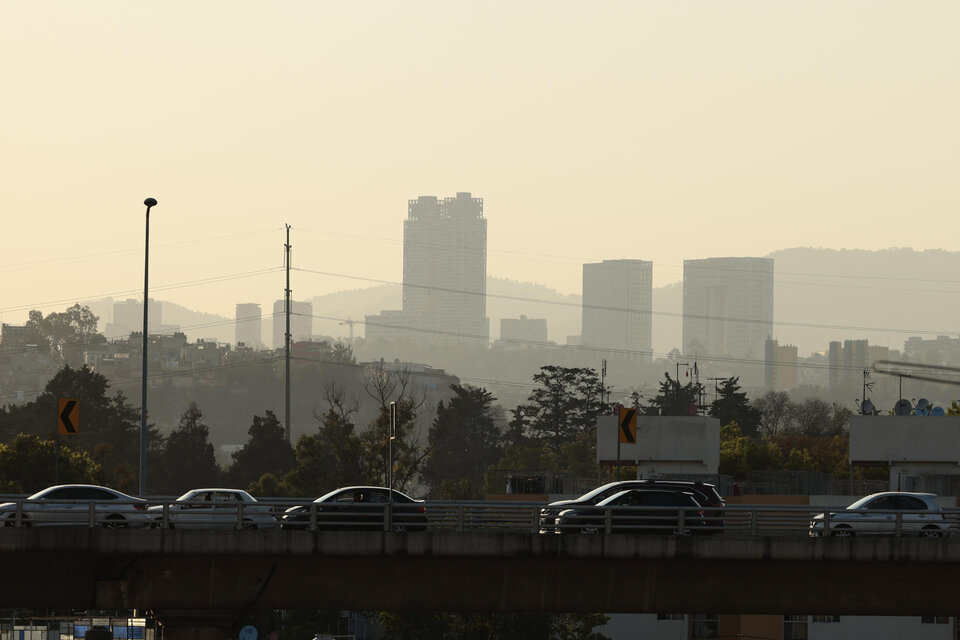 Activan un alerta por contaminación del aire en la Ciudad de México  (Fuente: EFE)