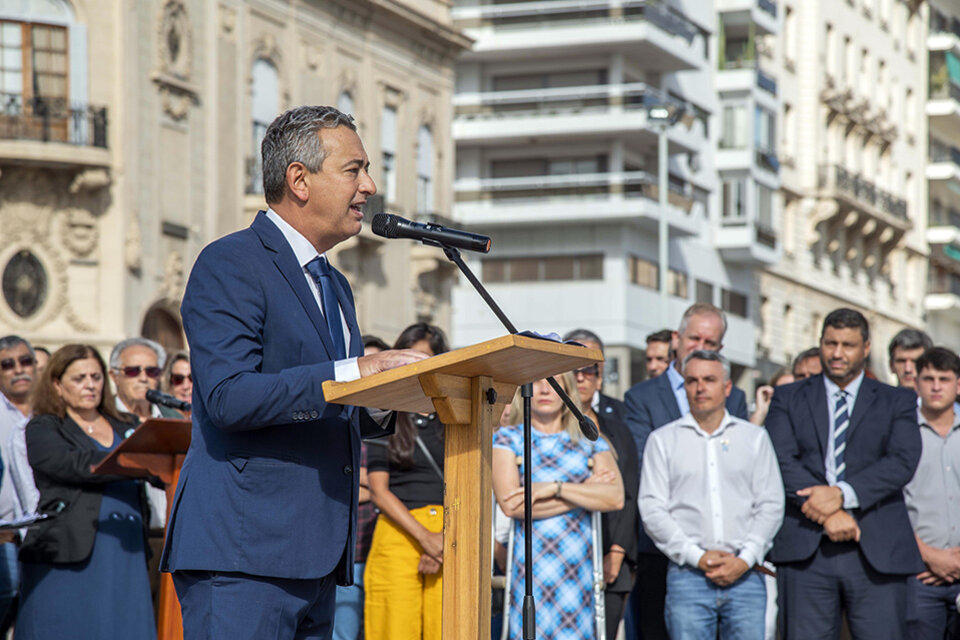 Javkin habló después del acto por el 212° aniversario del primer izamiento de la bandera.