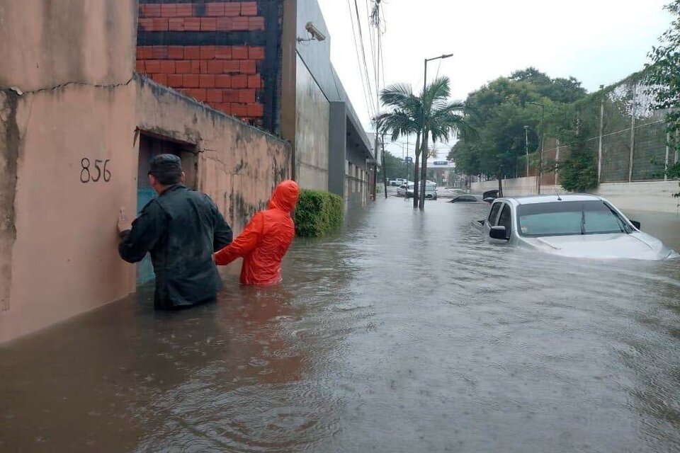 De a poco, Corrientes se recupera del feroz temporal
