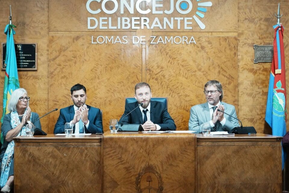 Federico Otermin abrió las sesiones ordinarias del Concejo Deliberante en Lomas de Zamora. 