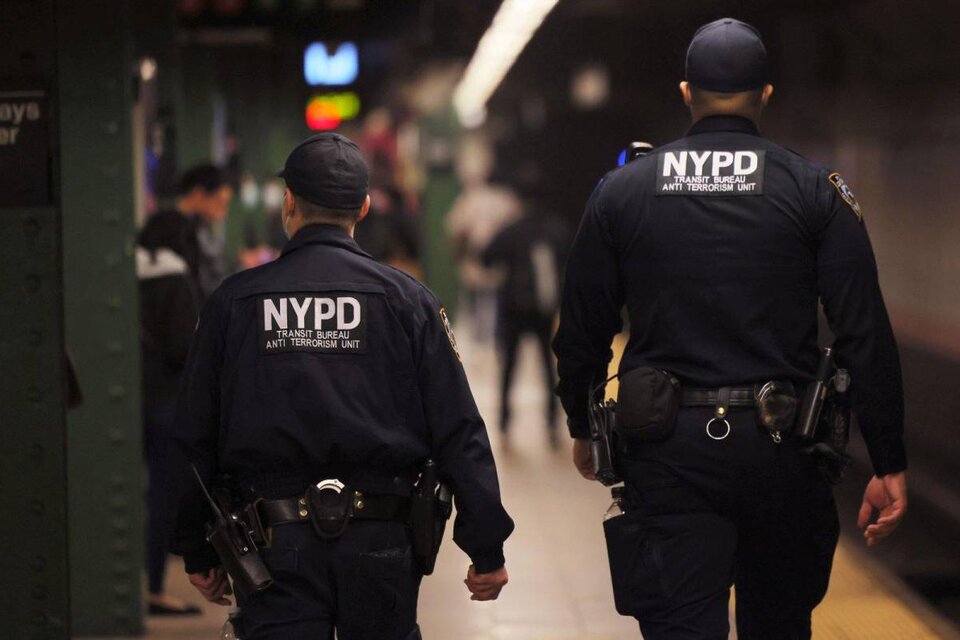 La policía controlará a pasajeros en el subte de Nueva York ante los hechos de violencia (Fuente: AFP)