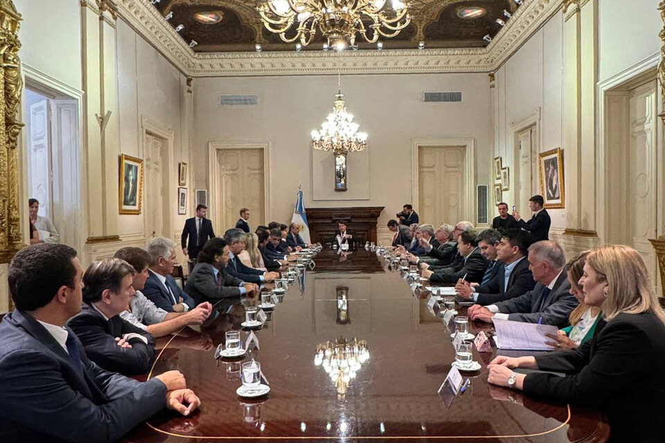 El jefe de Gabinete encabezó la reunión junto a los representantes de todas las provincias. (Fuente: Presidencia)