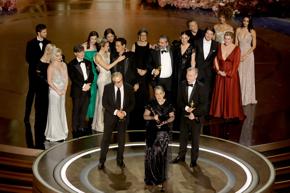 Premios Oscar 2024: ganó "Oppenheimer" y no se sorprendió nadie (Fuente: AFP)