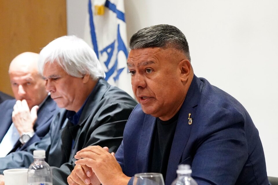 Claudio "Chiqui" Tapia, presidente de la AFA, llevó la batuta en la reunión. (Fuente: Prensa AFA)
