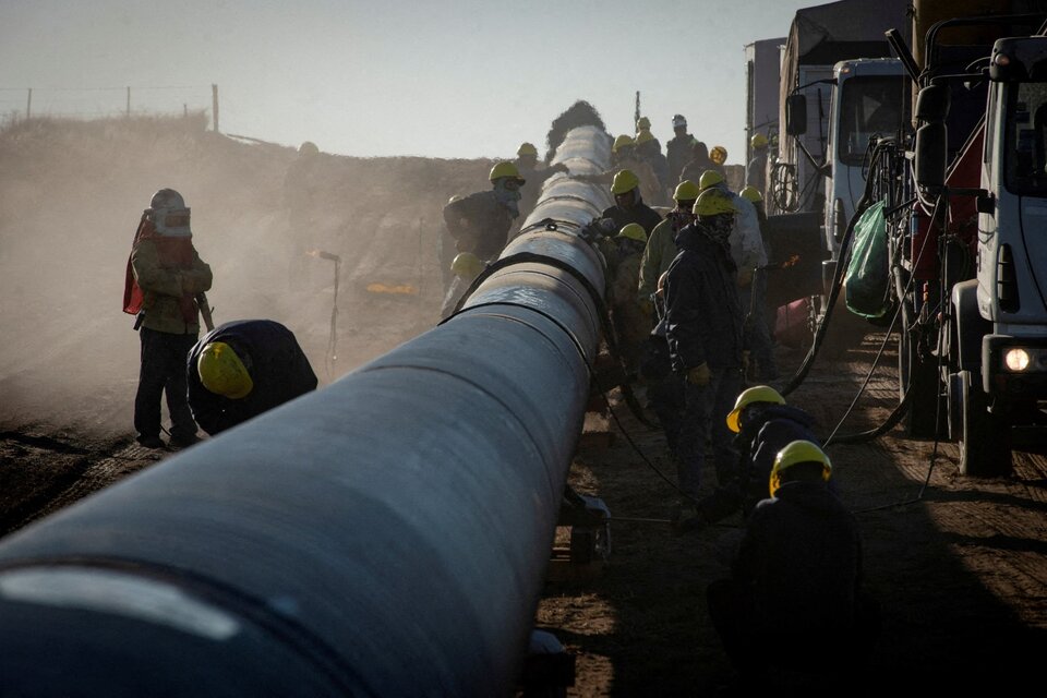 A pesar de la crisis macroeconómica, avanza la construcción del gasoducto de Vaca Muerta. (Fuente: NA)