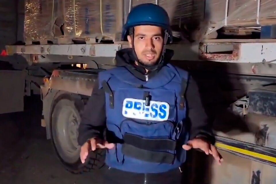 El periodista Ismail Al-Ghoul, justo antes de ser detenido.