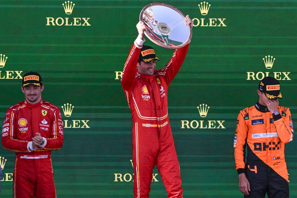 Fórmula 1: Ferrari aprovechó el abandono de Verstappen y se llevó el 1-2 en Australia (Fuente: AFP)