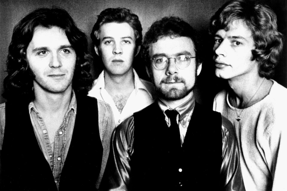 Wetton, Cross, Fripp y Bruford: la versión de King Crimson que grabó Starless. (Fuente: Atlantic Records - Wikimedia Commons)