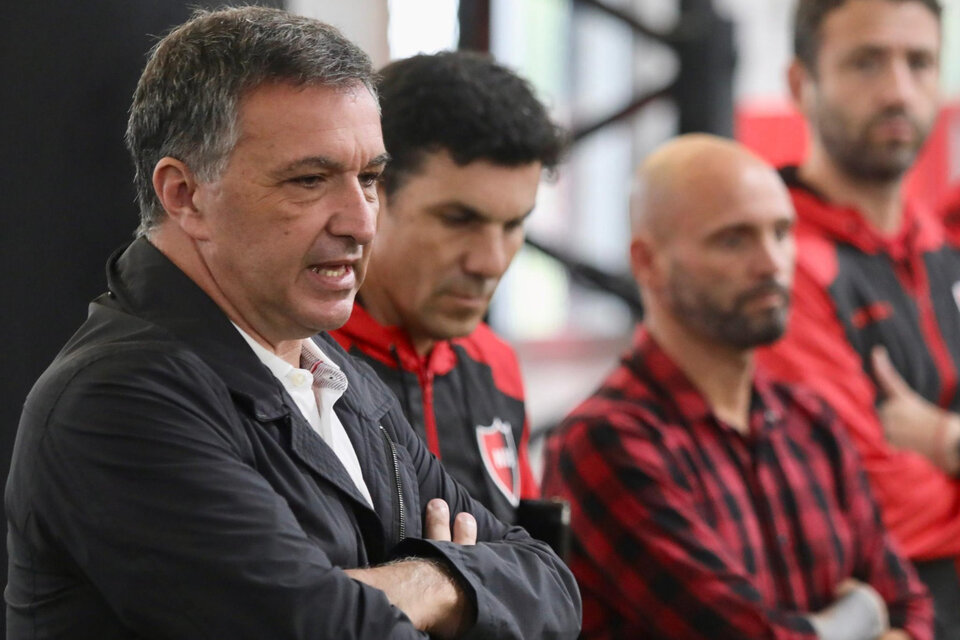 El presidente Astore y el técnico Larriera.