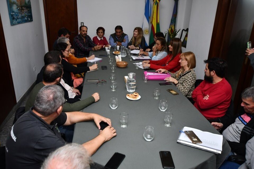Florencio Varela: autoridades del municipio y de provincia analizaron estrategias vinculadas a la seguridad escolar integral