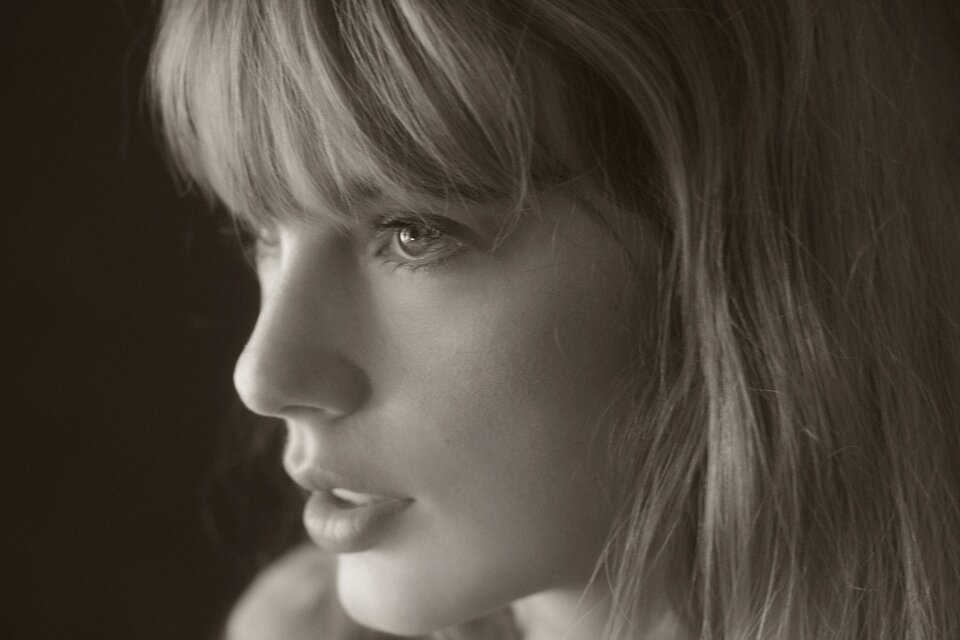 Taylor Swift lanzó su nuevo álbum doble: “The Tortured Poets Department”