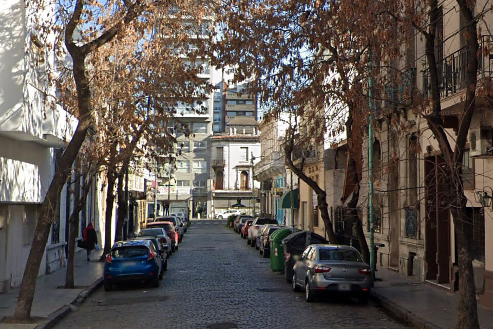 El hotel donde ocurrió el crimen está ubicado en Olavarría al 1600, Barracas