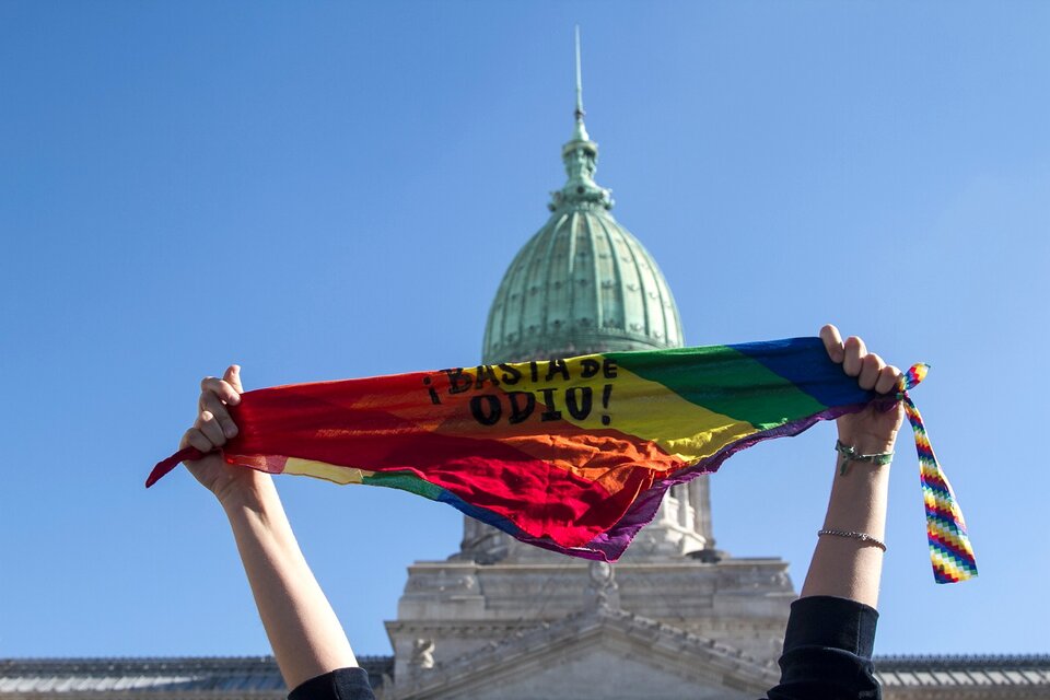 La agrupación 100% Diversidad y Derechos exige justicia por ataque lesbofóbico de Barracas