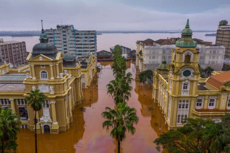 Nuevas imágenes muestran el terrible impacto de las inundaciones en Brasil (Fuente: EFE)