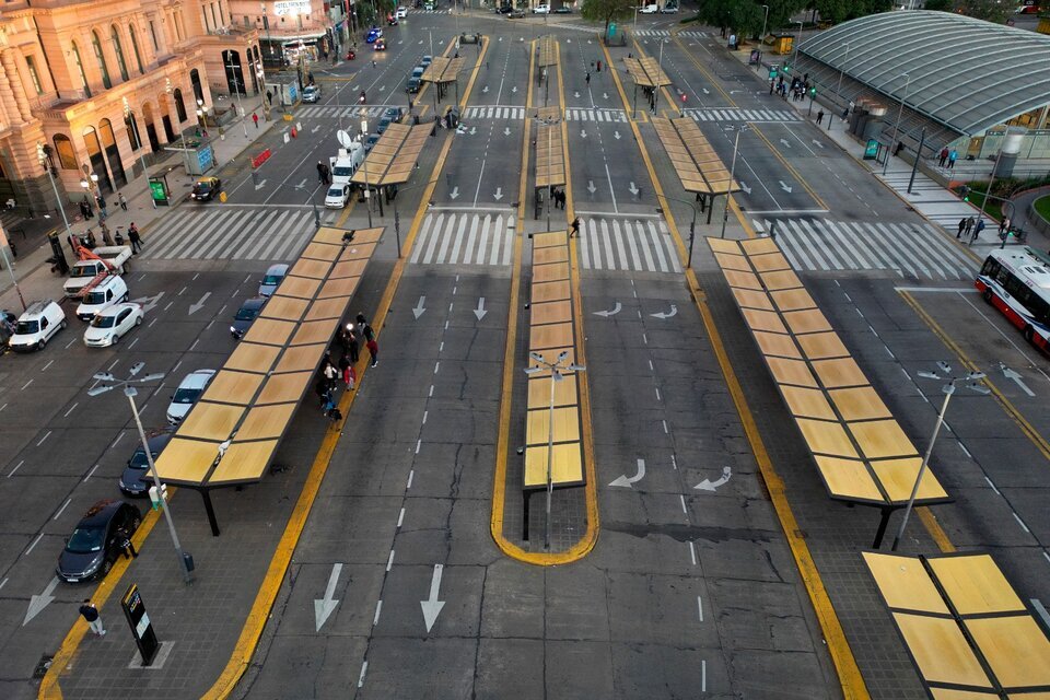 Calles vacías y sin transporte público por el paro general. (Fuente: AFP)