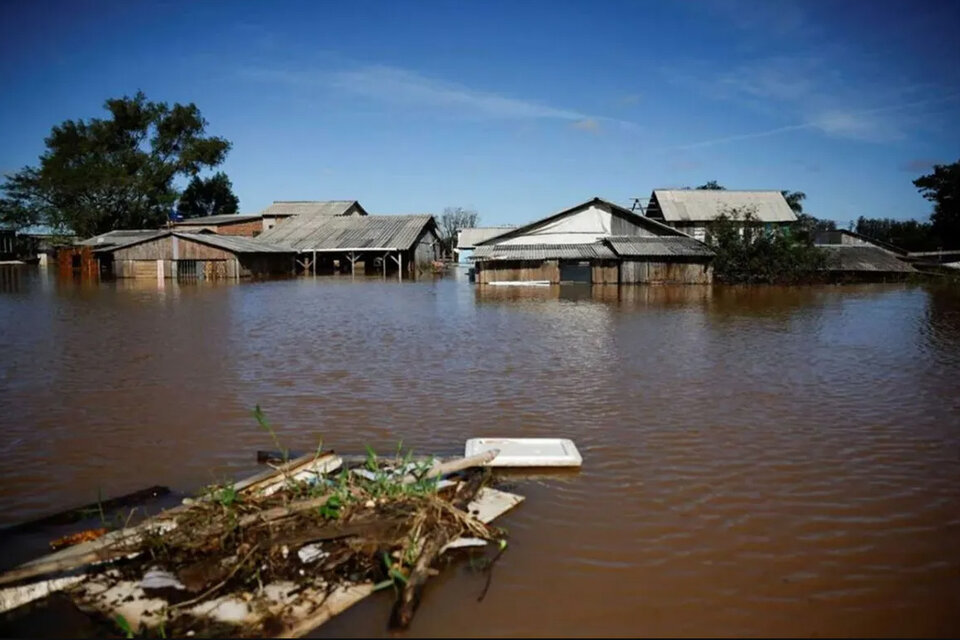 Rio Grande do Sul prepara tiendas de campaña para mudar a los inundados (Fuente: NA)