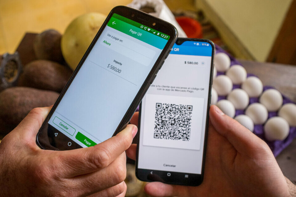 Pagos con QR: hubo acuerdo con los bancos y Mercado Pago no cobrará comisión