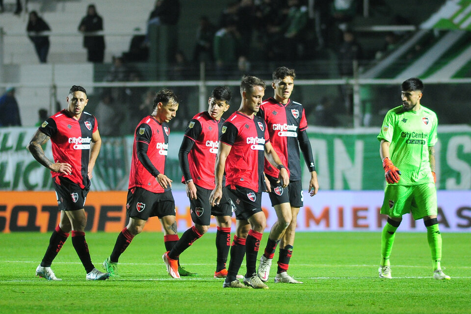 Newell´s no pudo levantar su imagen y Larriera está en duda.