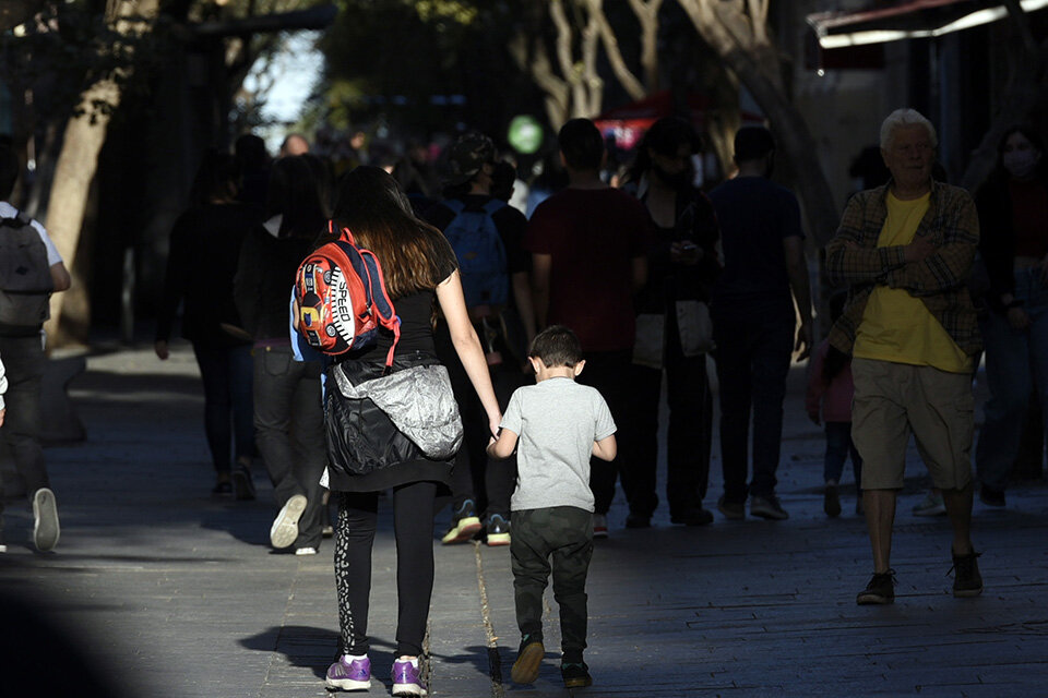 En este caso la niña no pierde contacto con su madre biológica. (Fuente: Andres Macera)