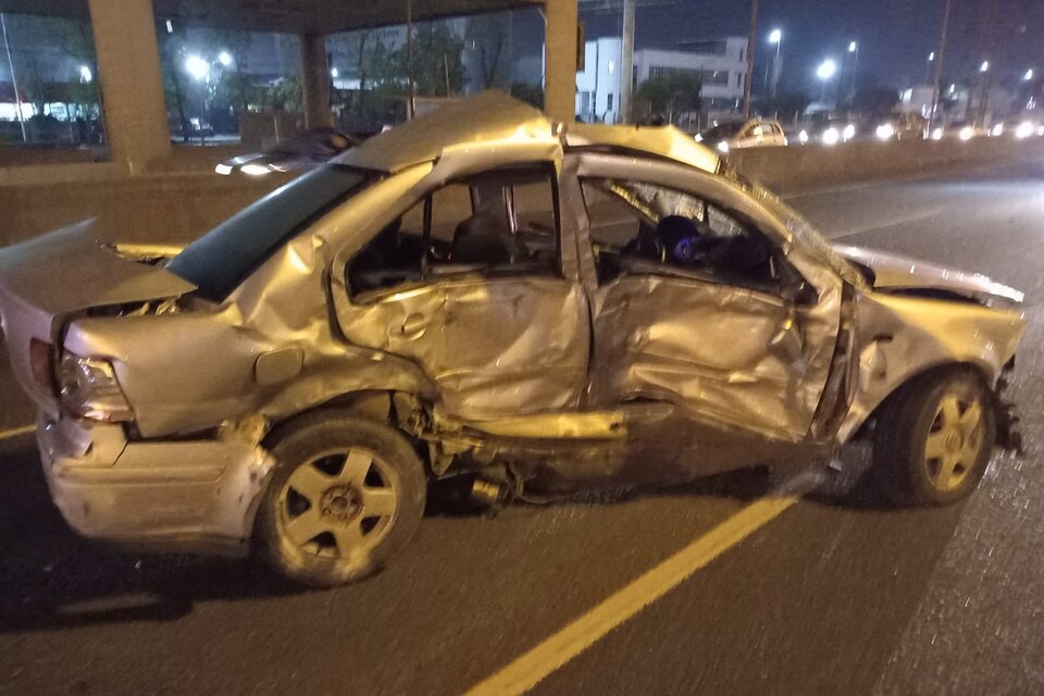 Fatal accidente en Panamericana: chocó, salió despedido del auto y murió. (Imagen: Policía bonaerense)