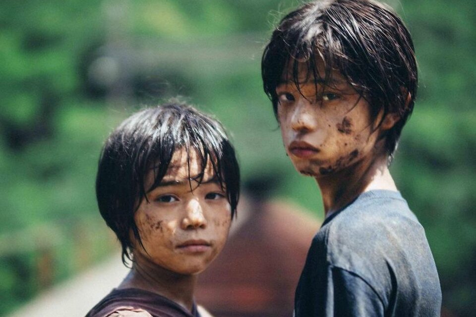 Yori (Hiiragi Hinata) y Minato (Kurokawa Soya), protagonistas de "La inocencia". 